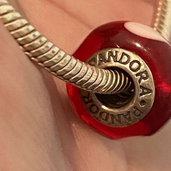 Authentic Pandora Red With Pink Hearts Murano Glass Art Charm - Picture 2 of 2